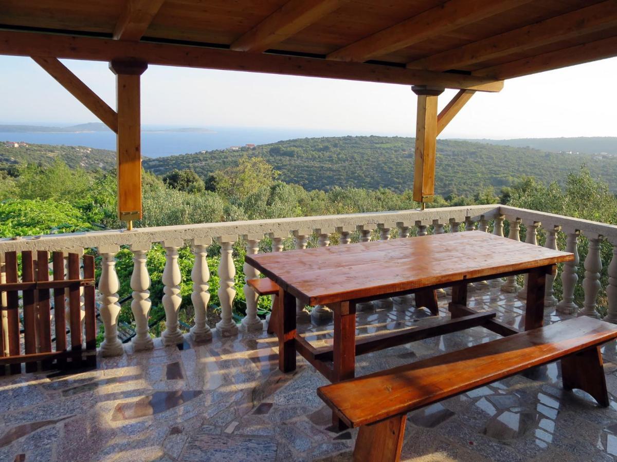 Holiday Home Basic - Tgr612 By Interhome Vinišće Dış mekan fotoğraf